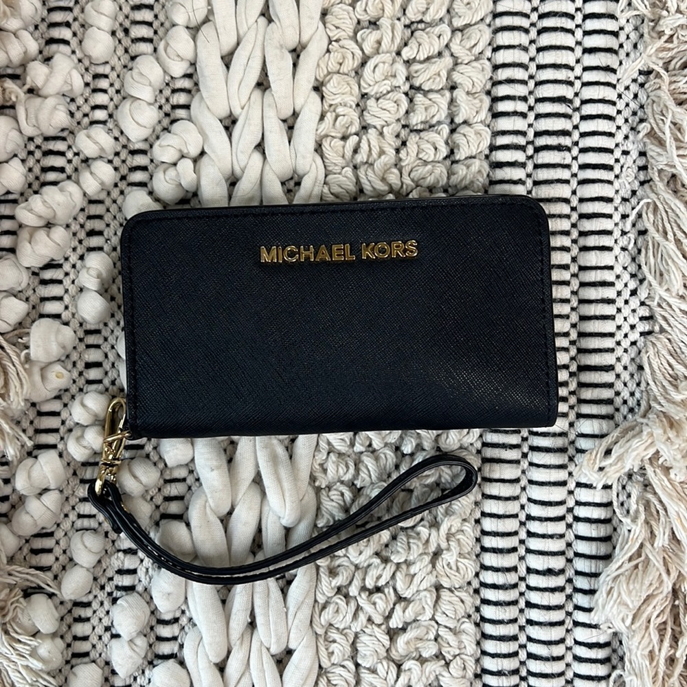 Michael Kors Wrist Wallet